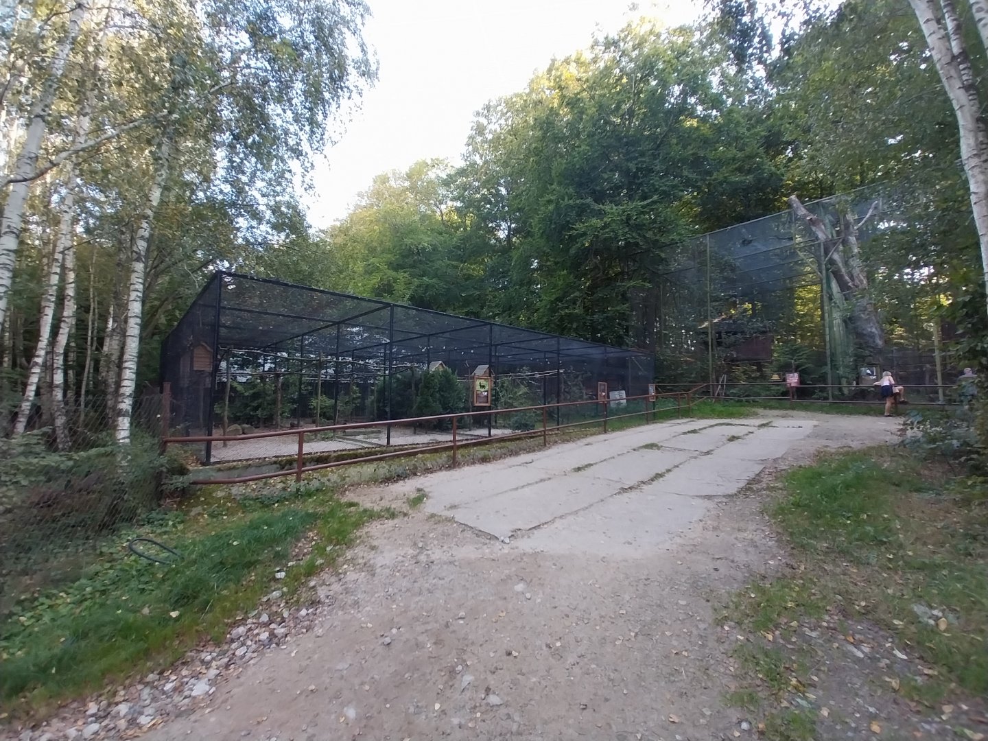 Charlotta Zoo - Birds of prey aviary