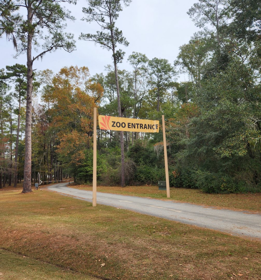 Chehaw Zoo - Entrance road
