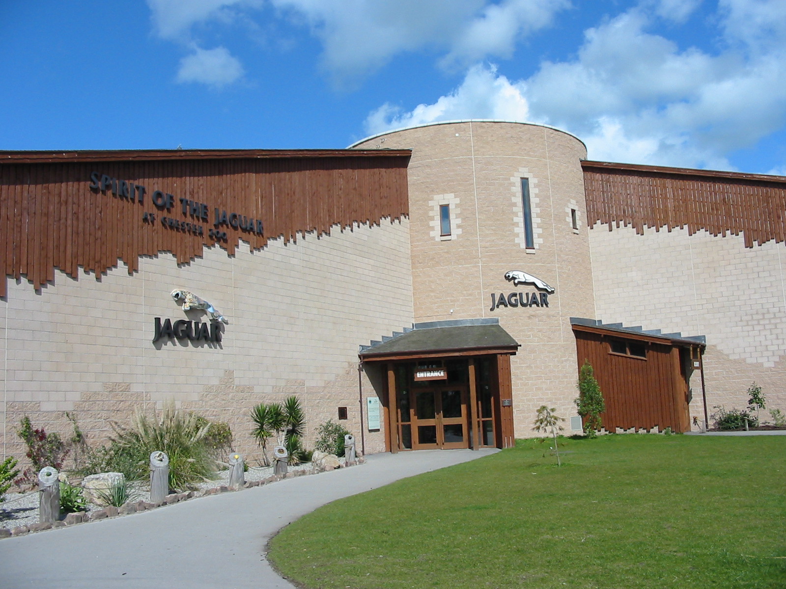 Chester Zoo 2003 - Outside the Spirit of the Jaguar