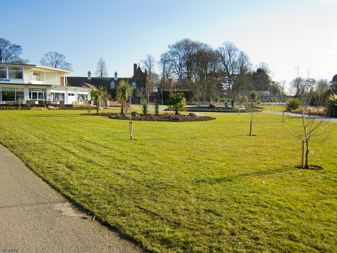 Chester Zoo Fountain Lawns - 04/03/2010