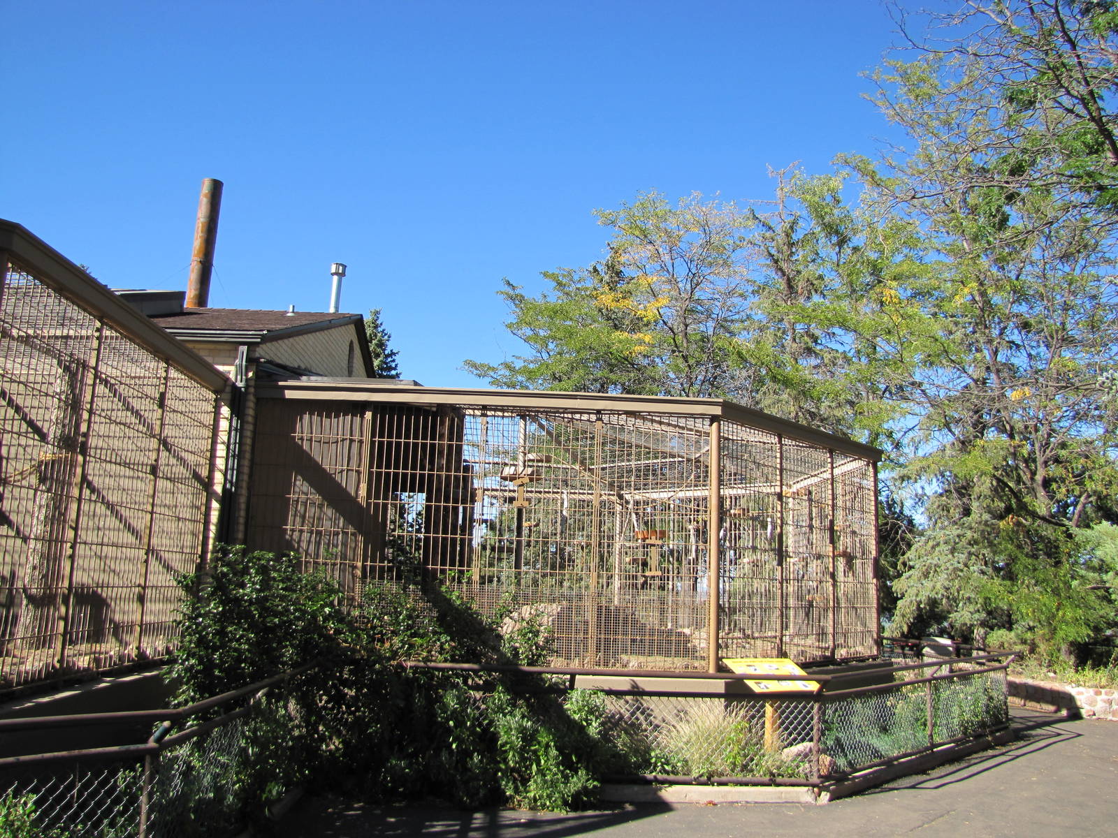 Cheyenne Mountain Zoo 2010 - Cages outside the old Monkey Pavilion