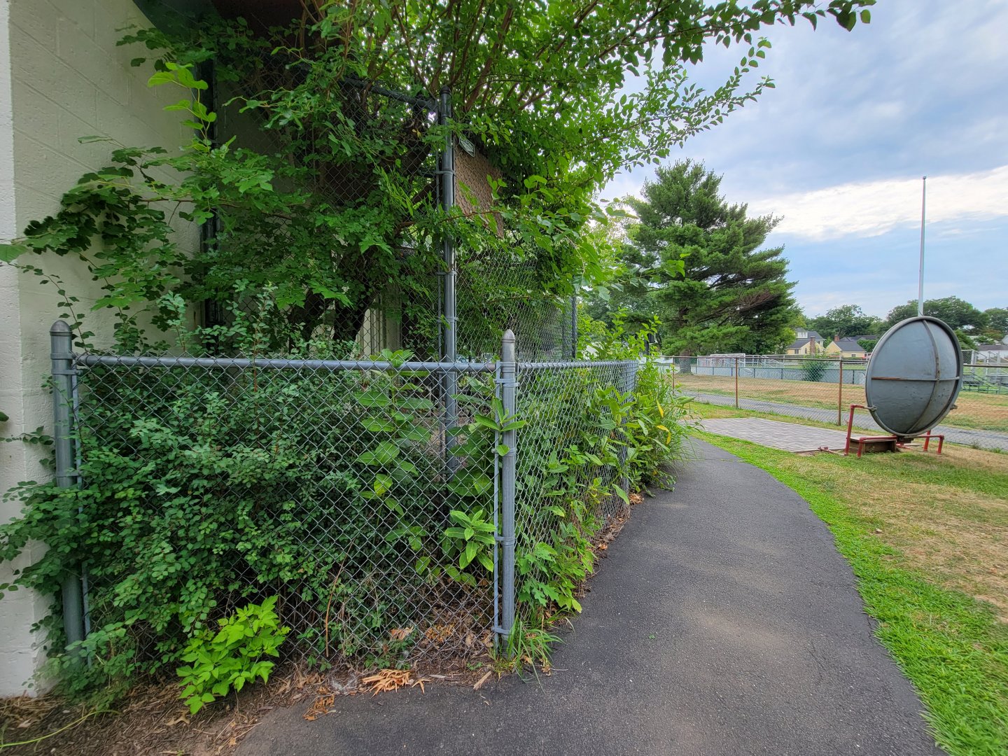 Children's Museum CT - outside