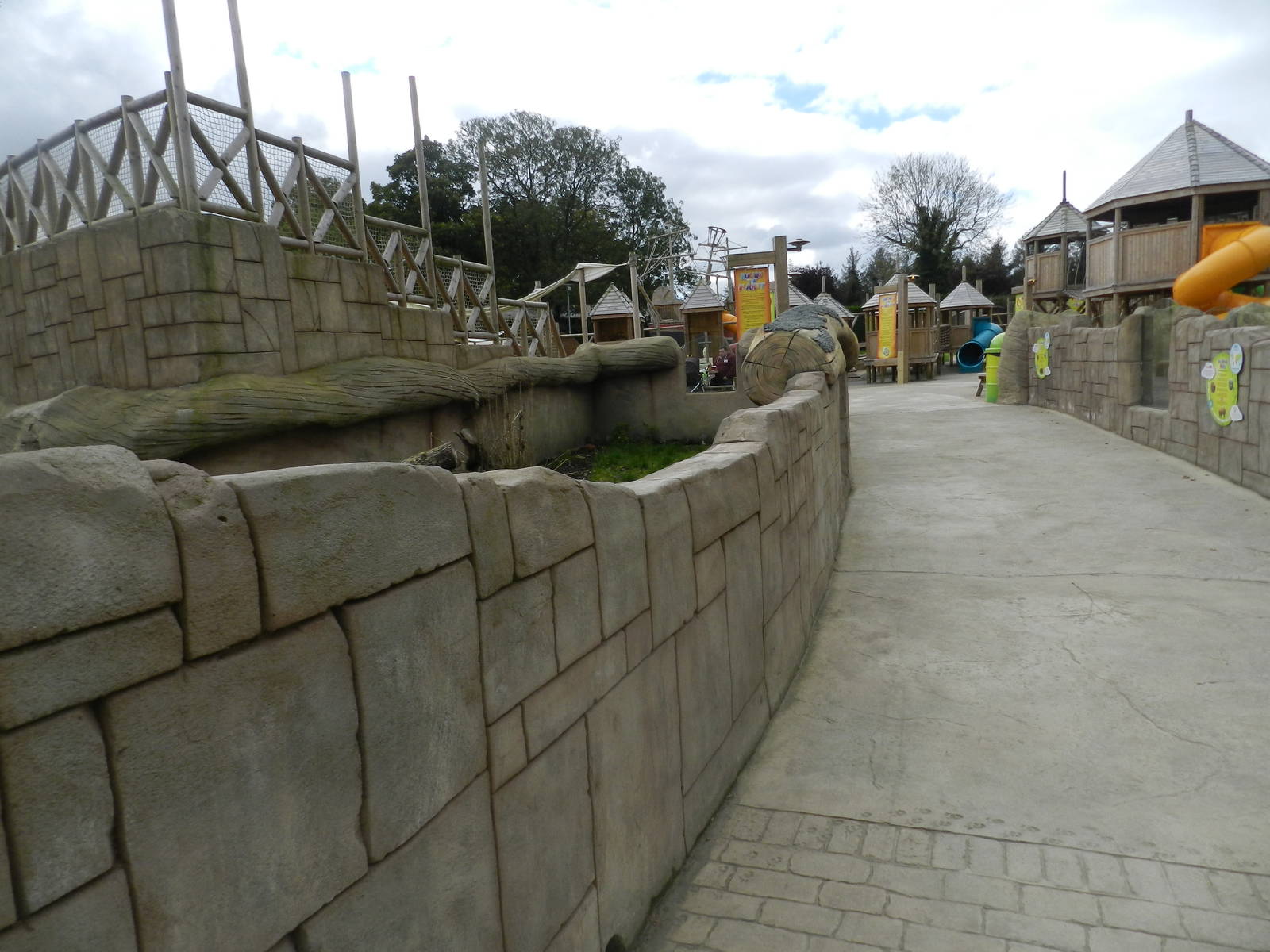 Children's Planet Exhibits at Flamingo Land - 14/10/2012