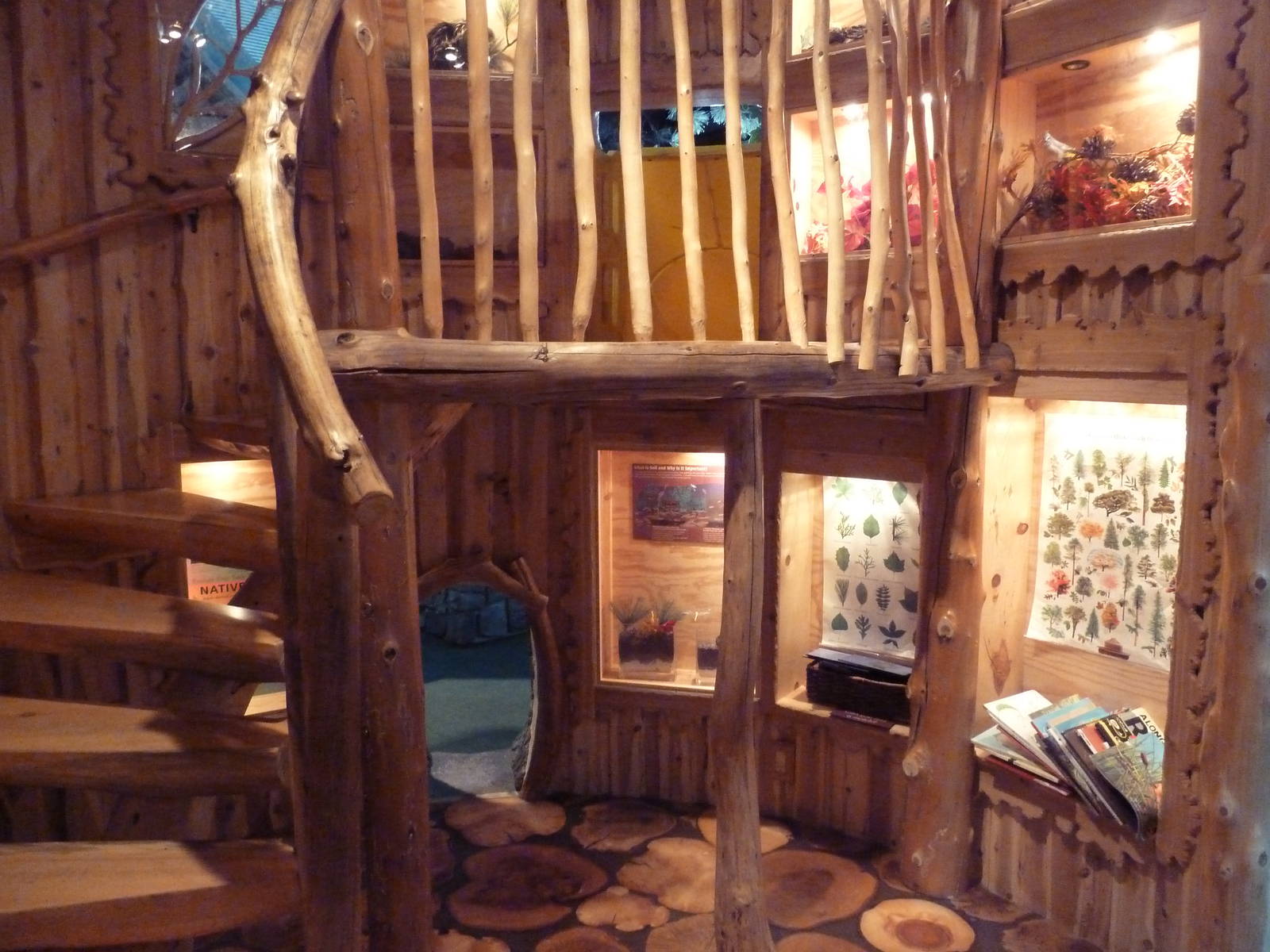 Children's Play Zone - Treehouse Interior