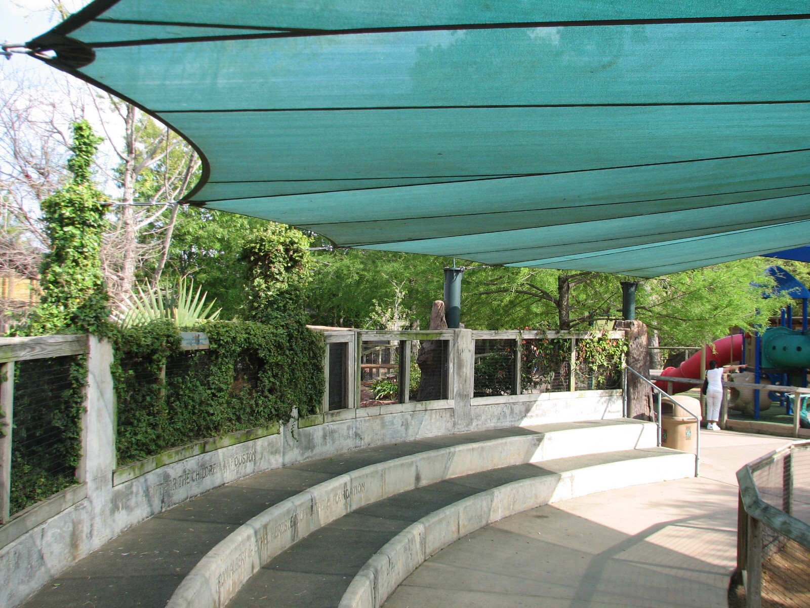 Childrens Zoo - Amphitheater