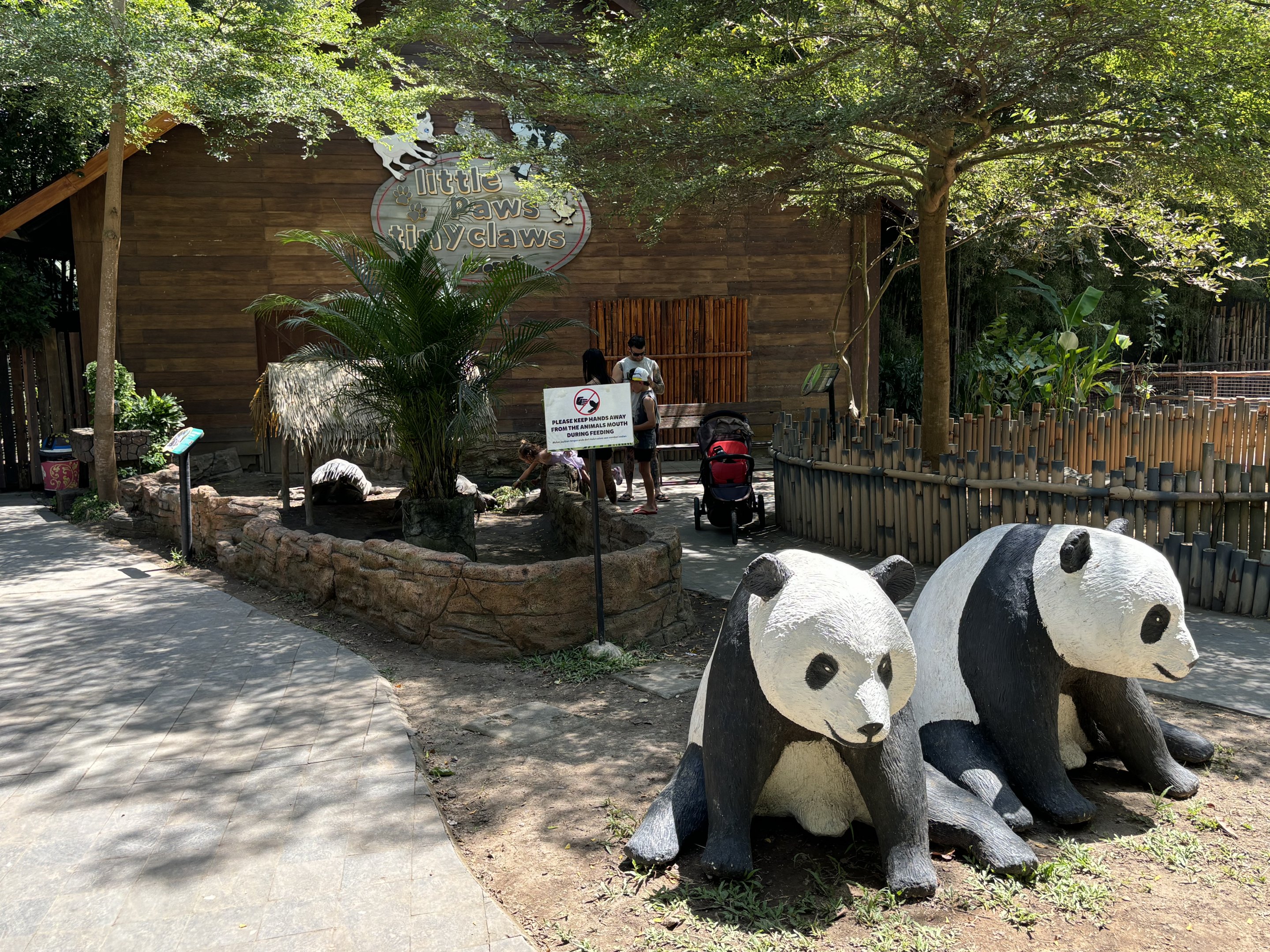 Children’s Zoo Entrance Area