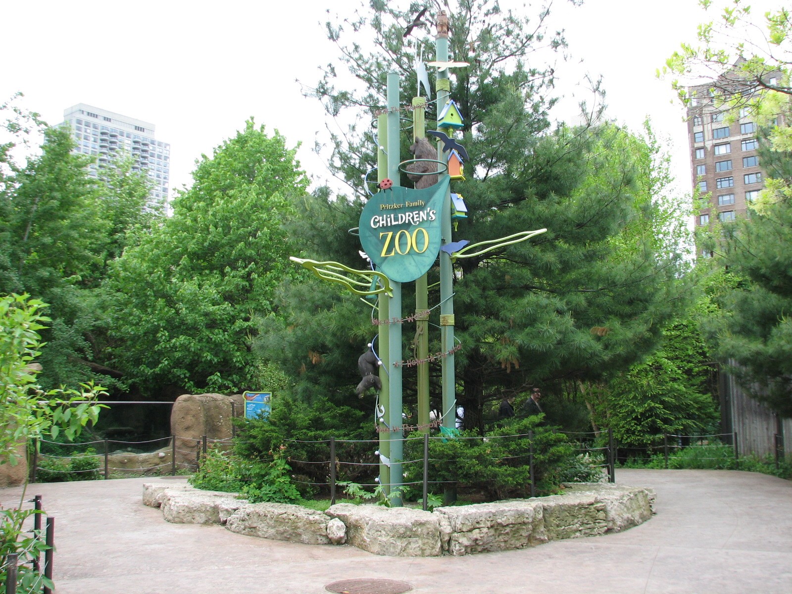 Childrens Zoo - Entry
