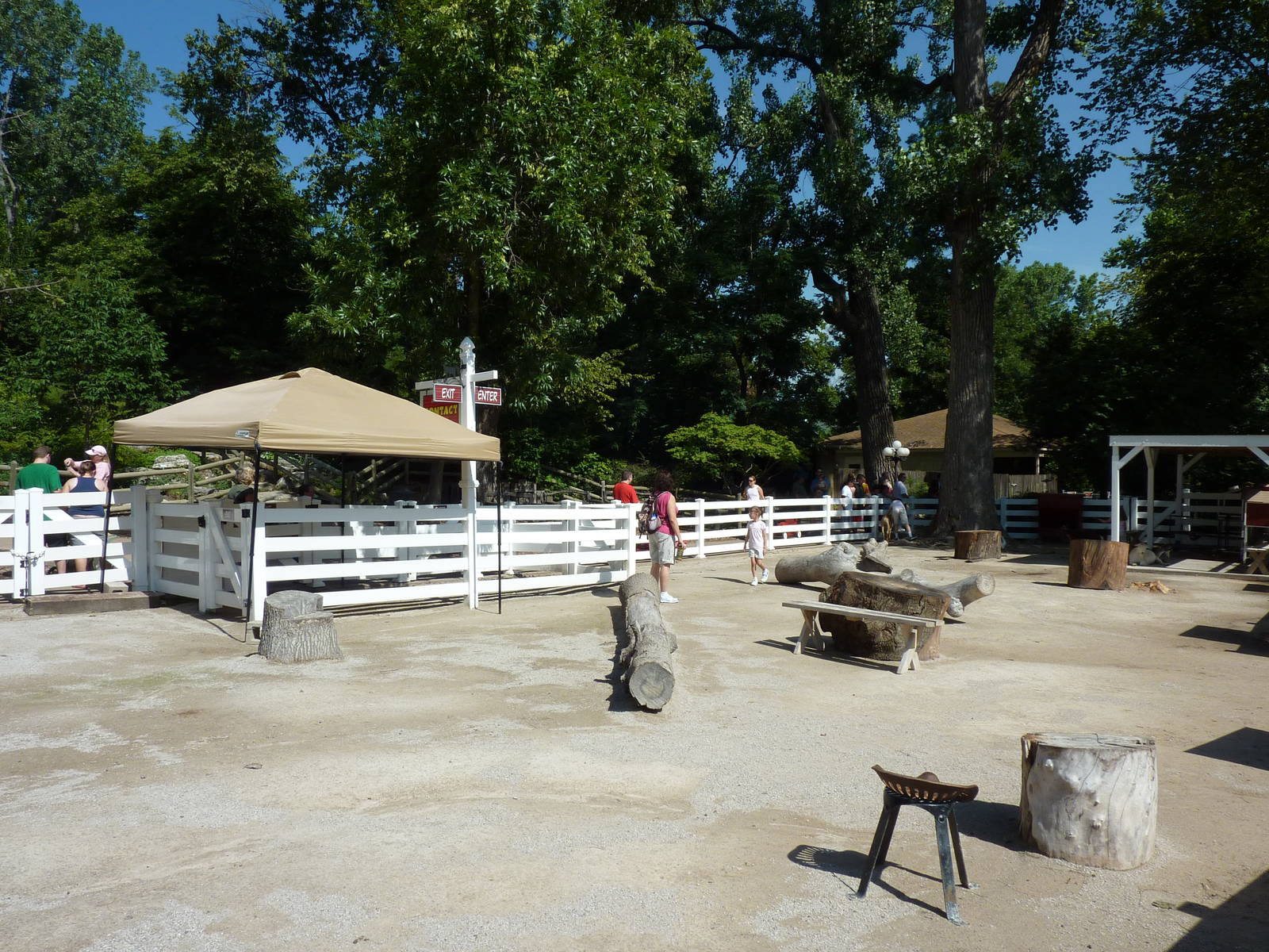 Children's Zoo - Farmyard Area