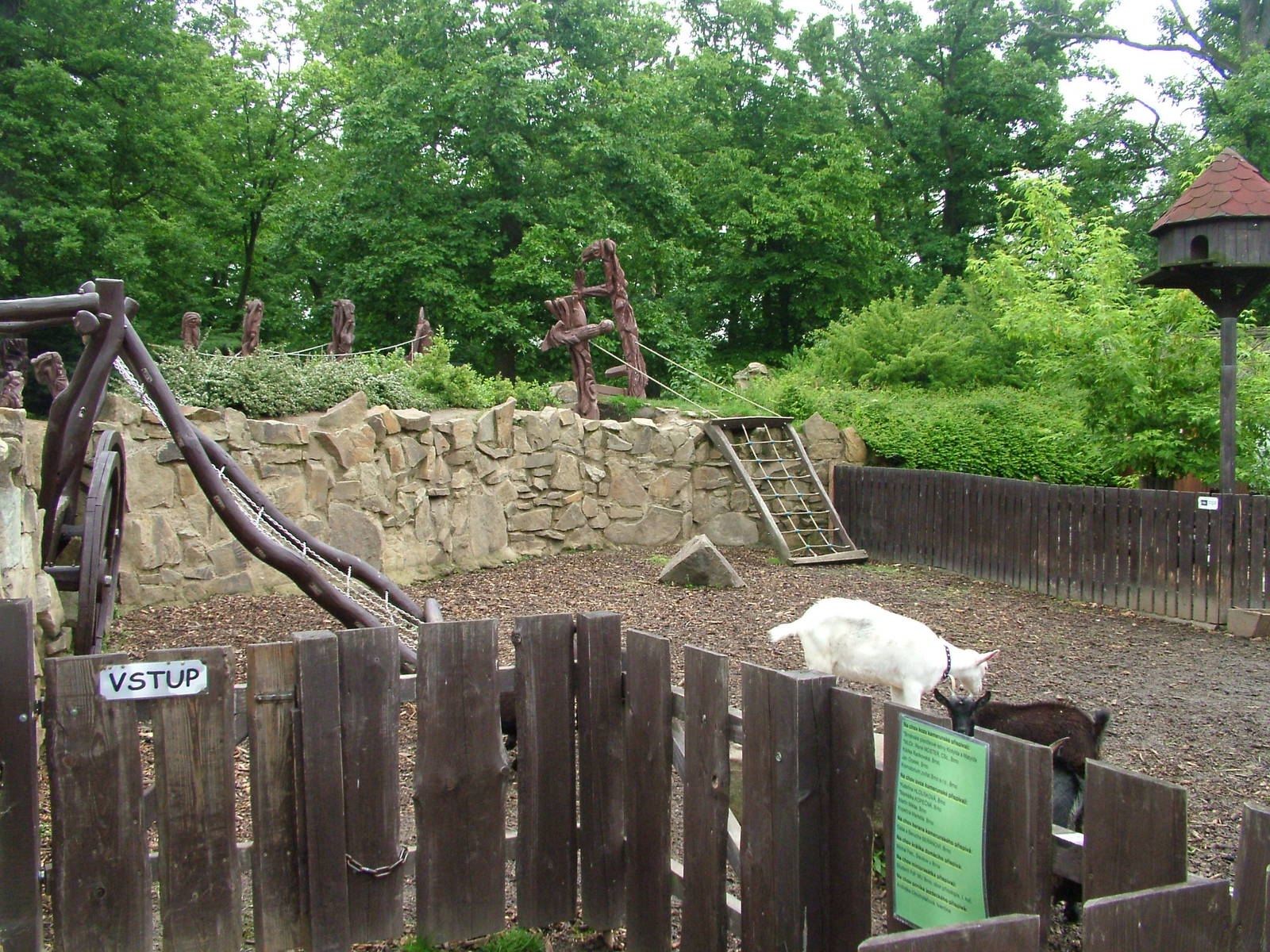 Children's Zoo/Play Area at Brno, 27/05/10