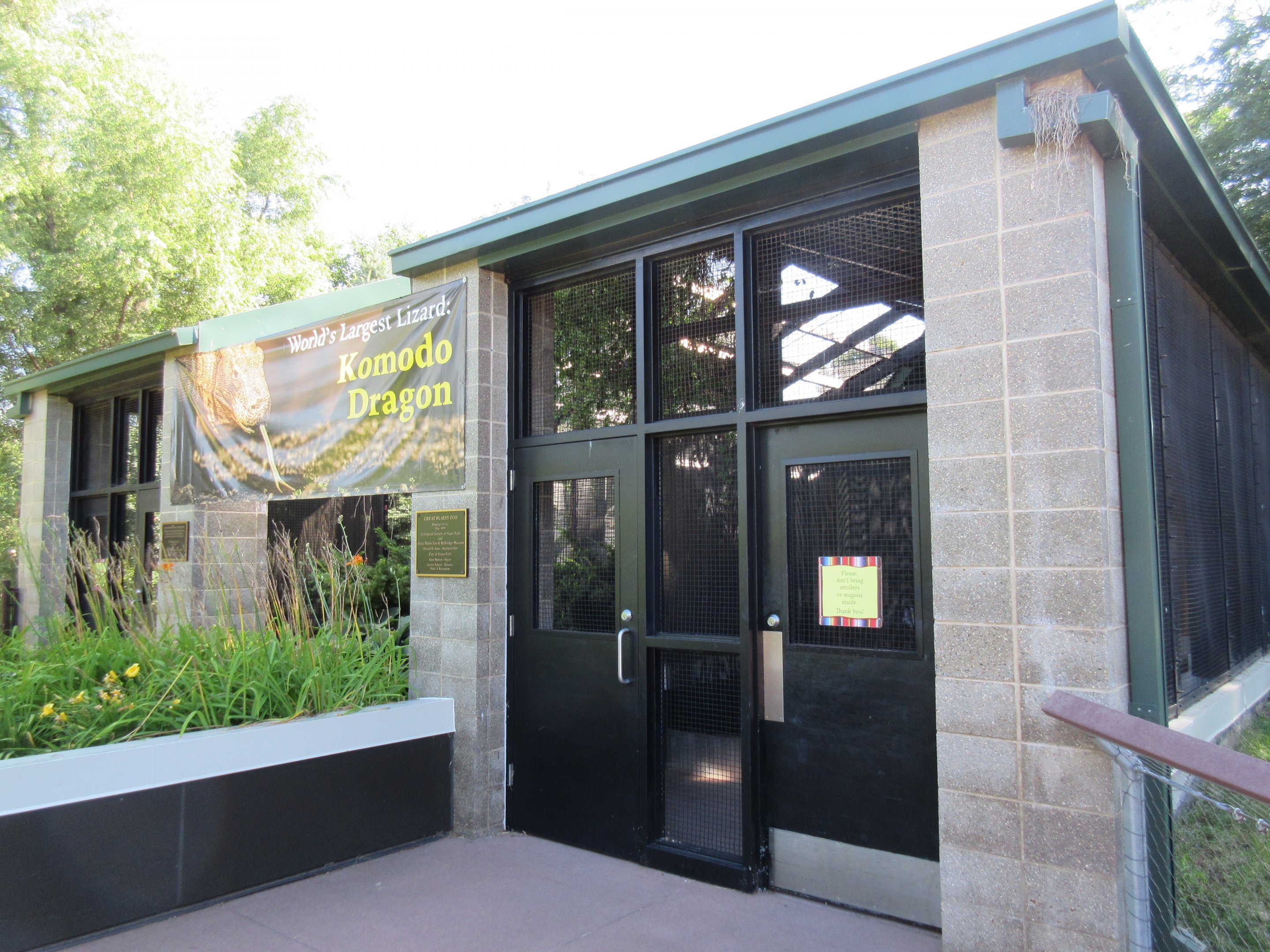 Chilean Flamingo Winter Aviary (temporary Komodo Dragon Exhibit)