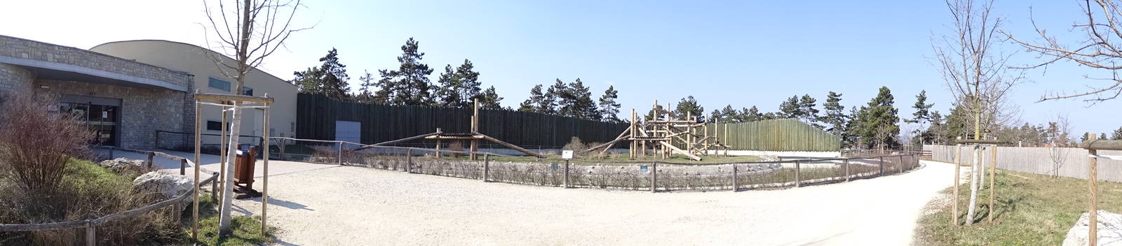 Chimpanzee enclosure 2