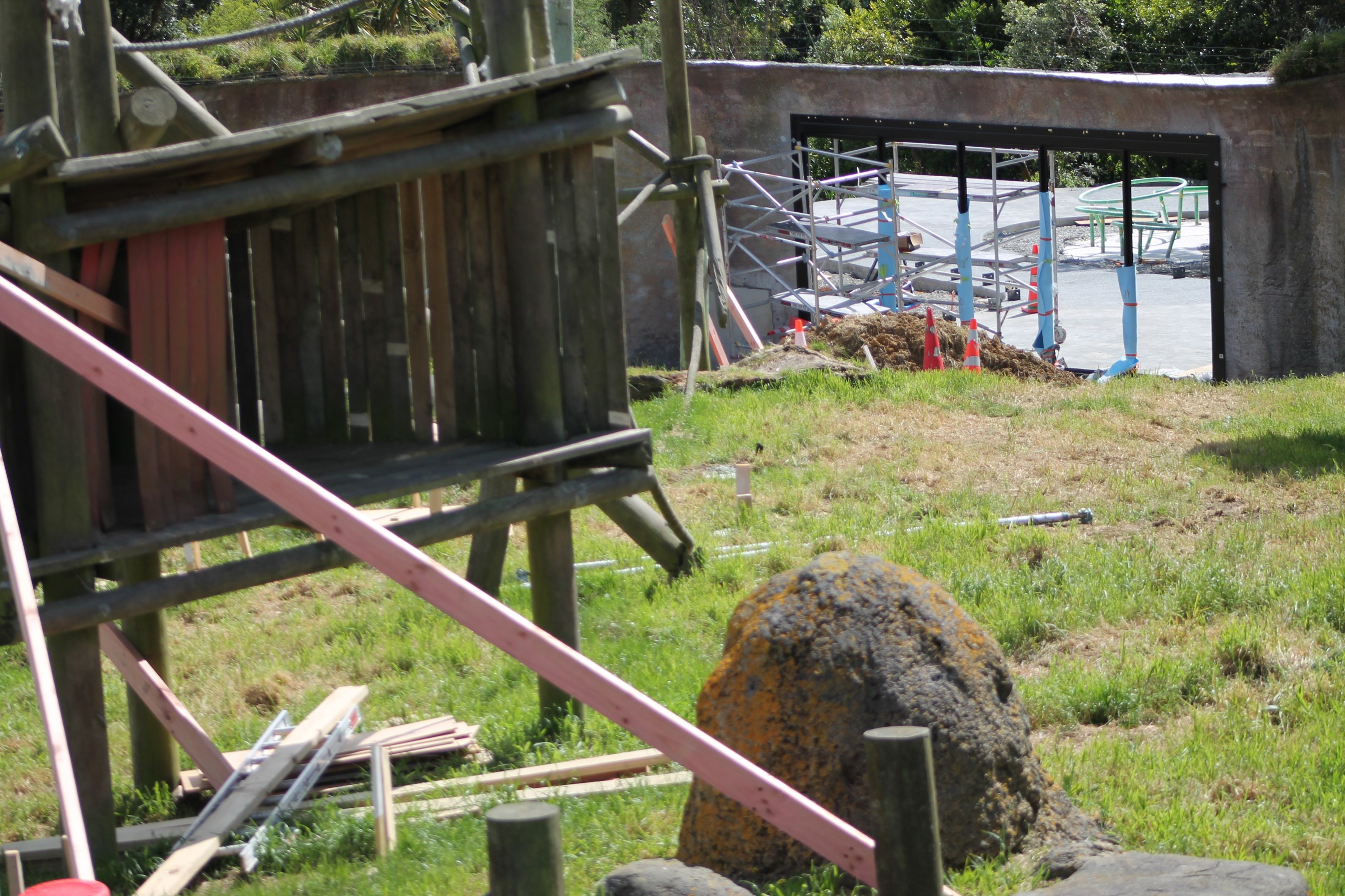 Chimpanzee enclosure renovations