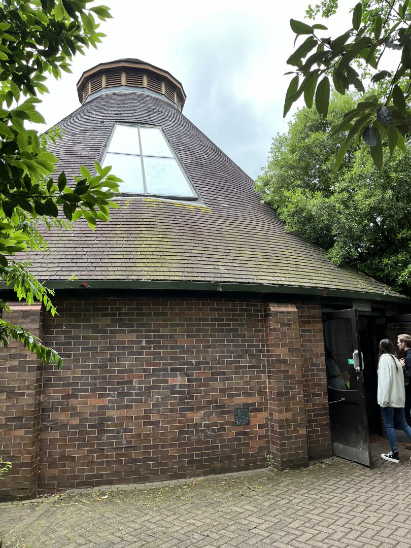 Chimpanzee house 29.6.24