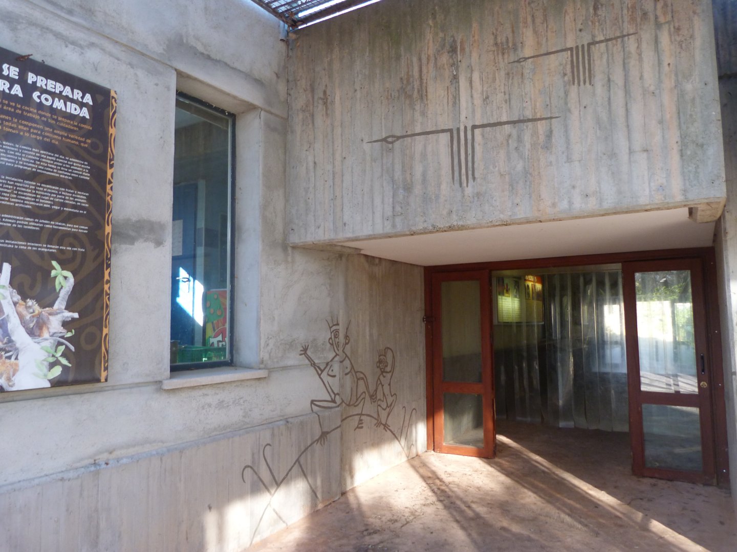 Chimpanzee house entrance -Zoo Aquarium de Madrid (2025)