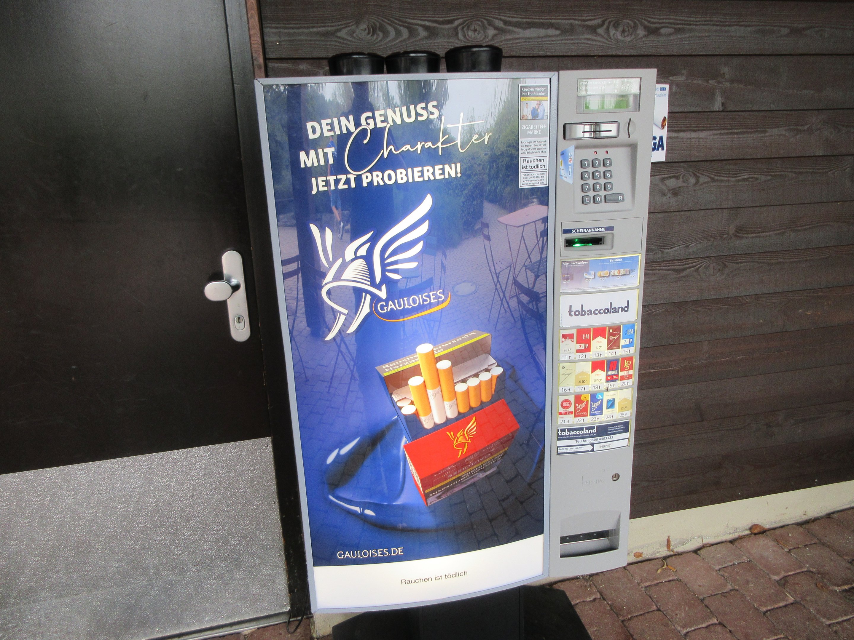 Cigarette machine in a zoo