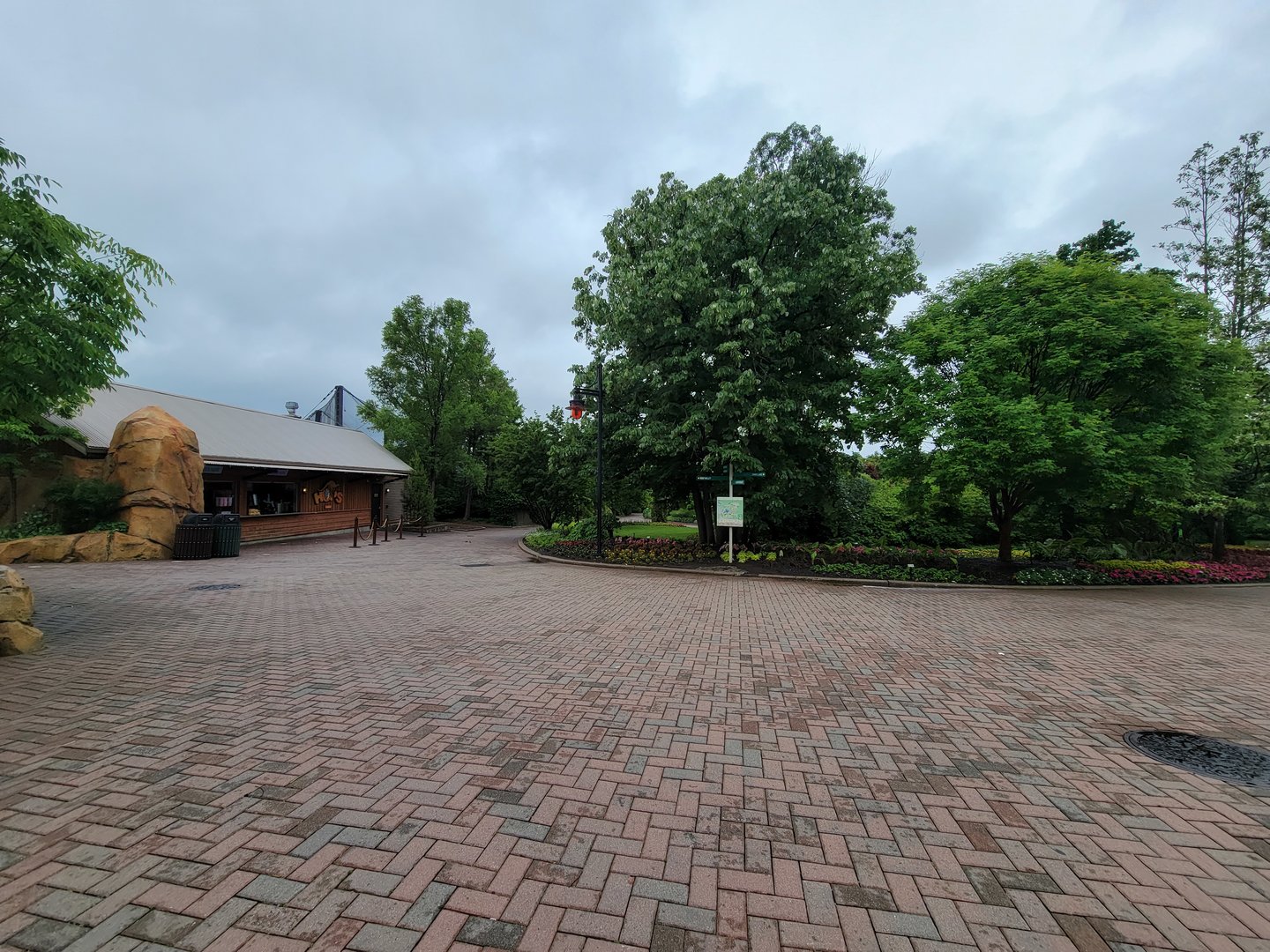 Cincinnati 5/22 - Inside entrance