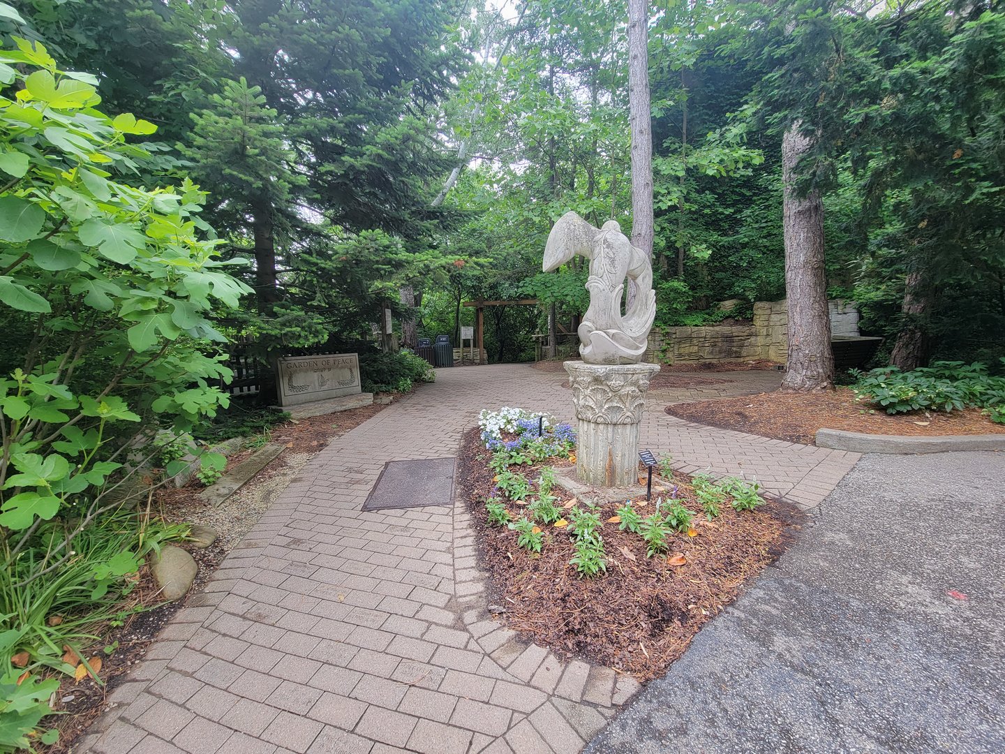 Cincinnati Zoo 5/22 - Garden of Peace