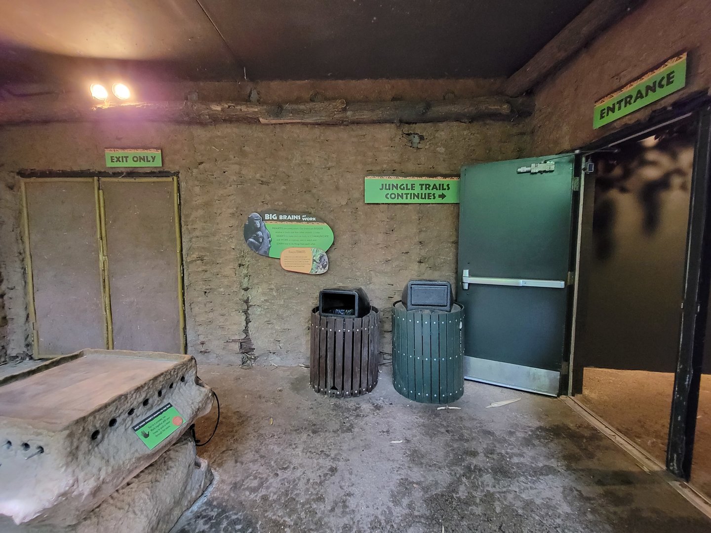 Cincinnati Zoo 5/22 - Jungle Trails, Africa building entrance