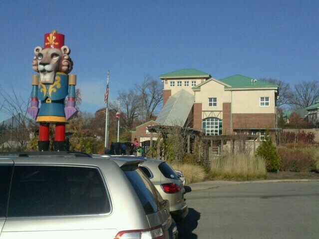 Cincinnati Zoo-First Entrance