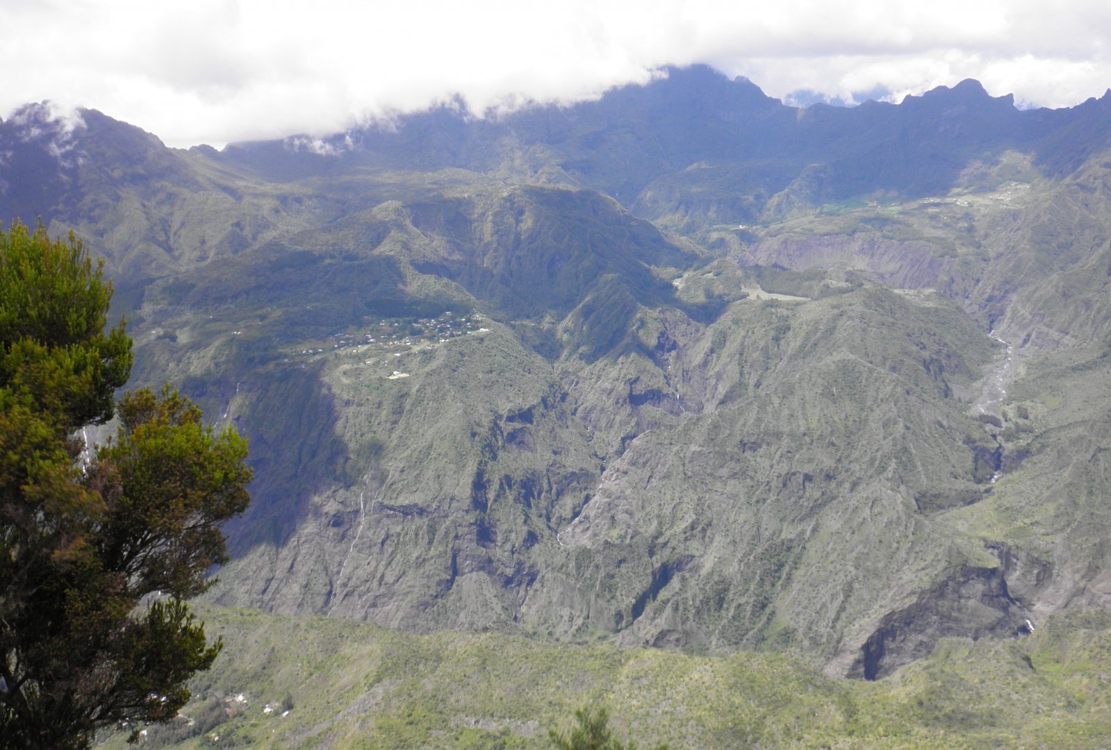 Cirque de Mafate.  Reunion.