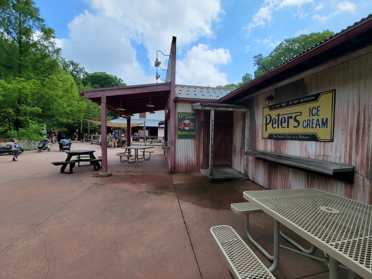 Cleveland Zoo - Australia, Theming