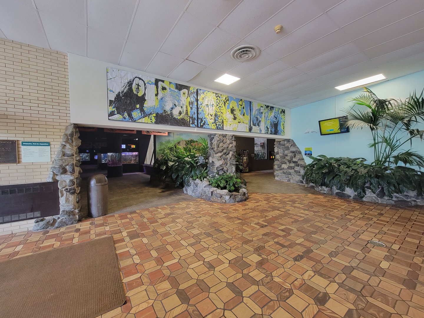 Cleveland Zoo - PCA, inside entrance