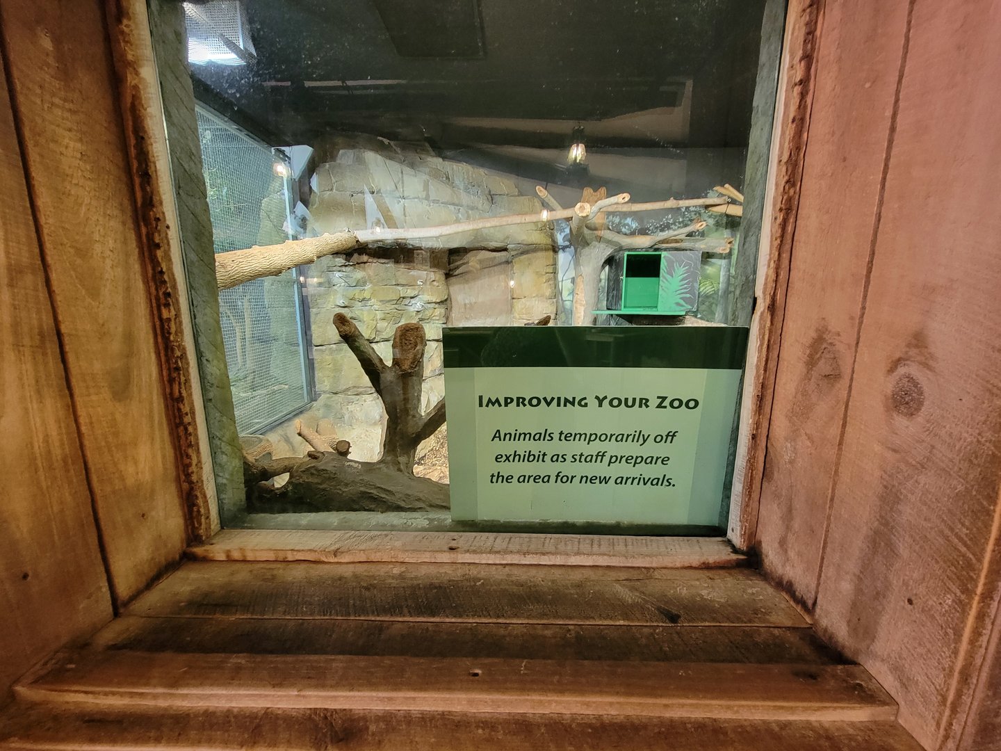 Cleveland Zoo, Rainforest - Empty exhibit in Research Station, formerly held fishing cat