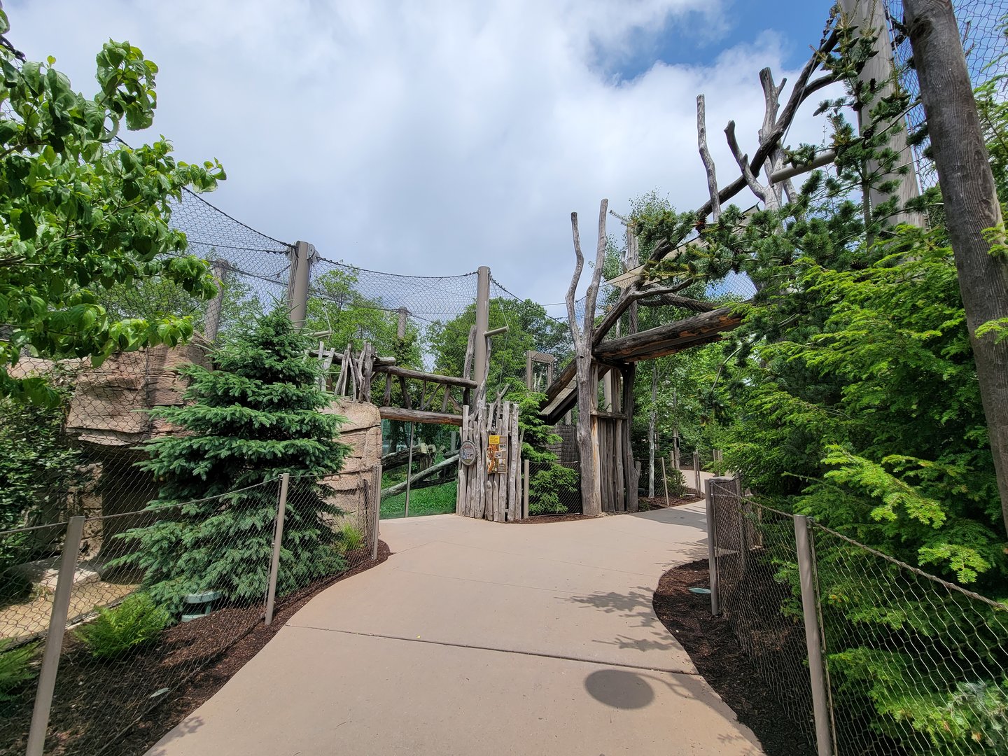 Cleveland Zoo - Tiger Passage