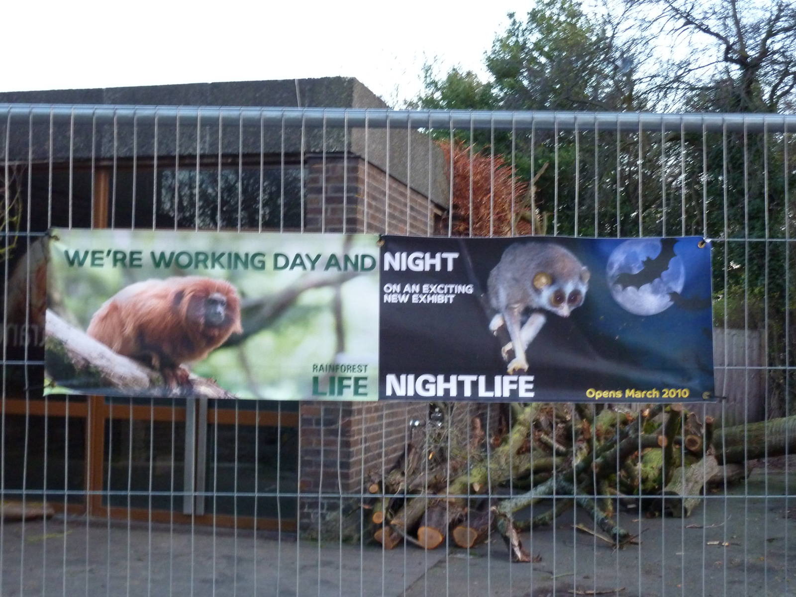 Clore redevelopment signs