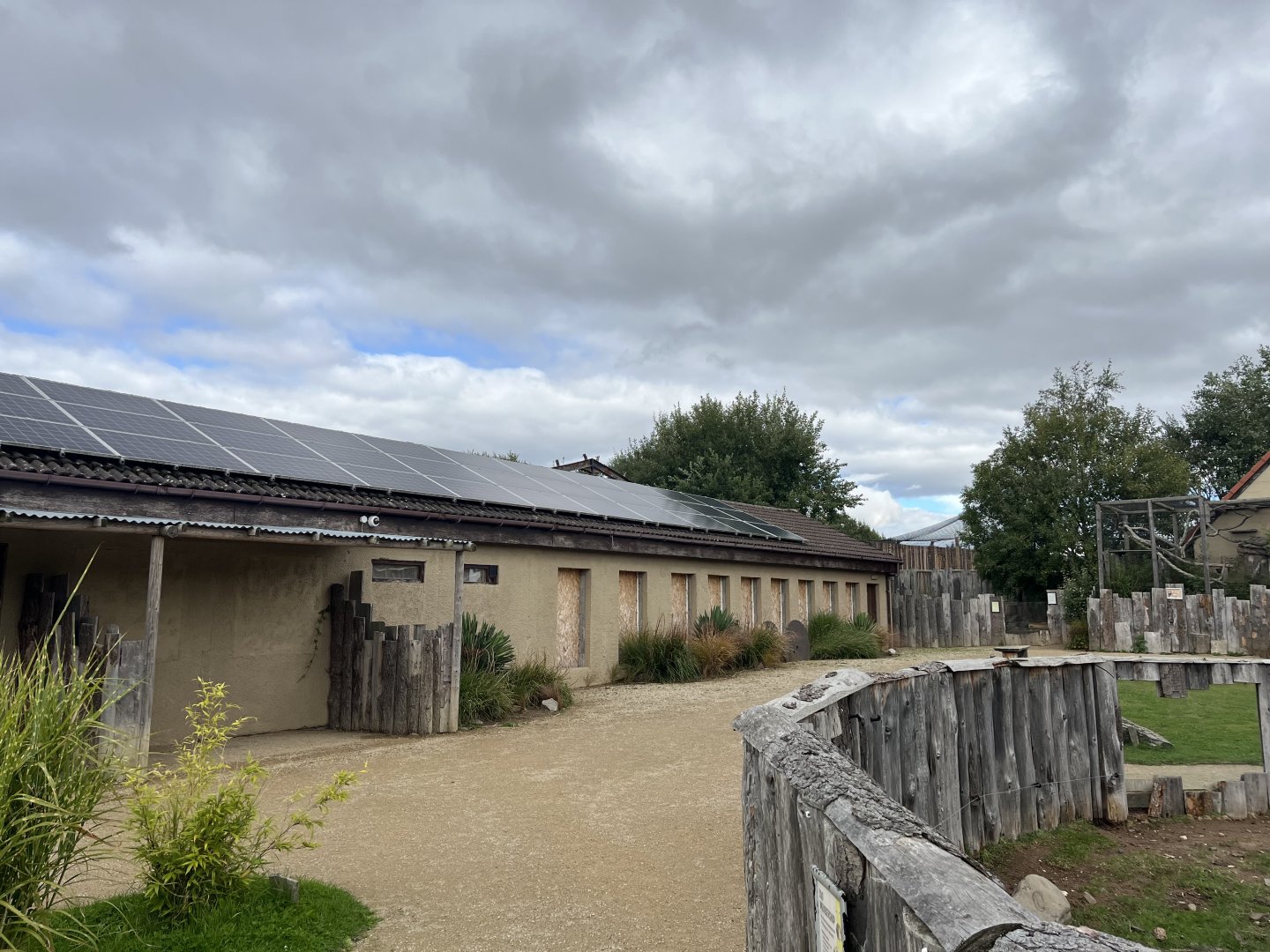 Closed off building (was this an animal house?) 1.9.25