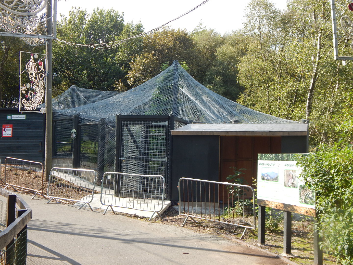 Clouded leopard enclosure 200922