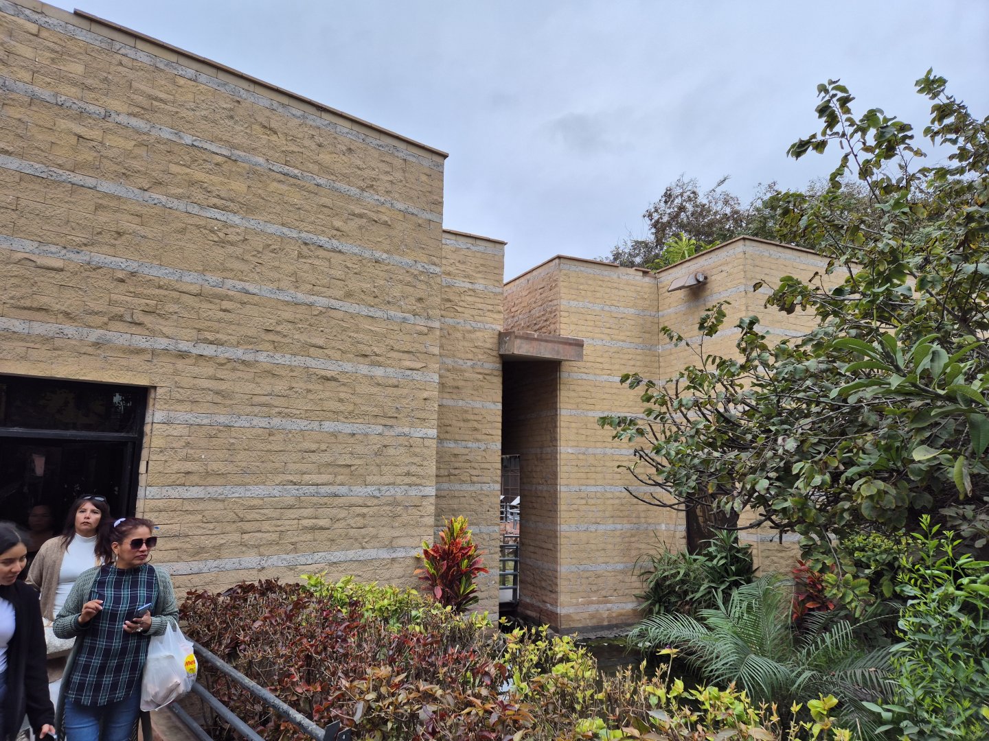 Cock-of-the-Rock House