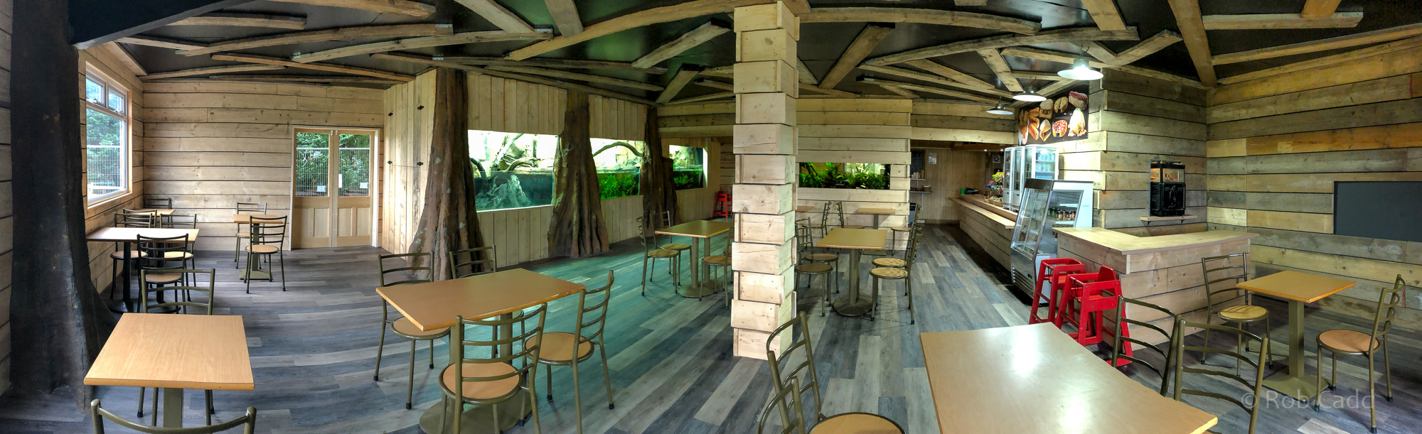 Coffee shop / Aquarium : Hamerton : 29 Sep 2019
