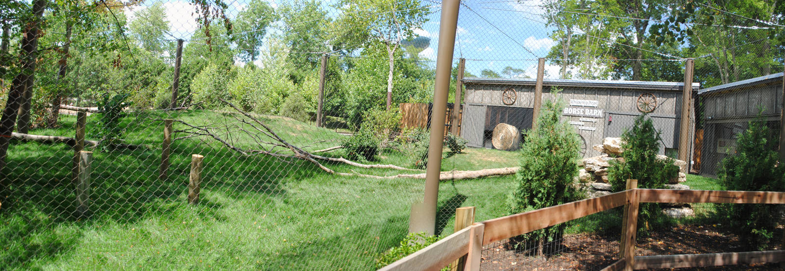 Columbus 2016 - New Puma Exhibit - Right Side