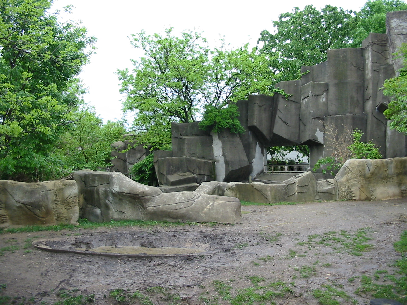 Columbus Zoo 2003 - Empty Black Rhinoceros exhibit at the Pachyderm House