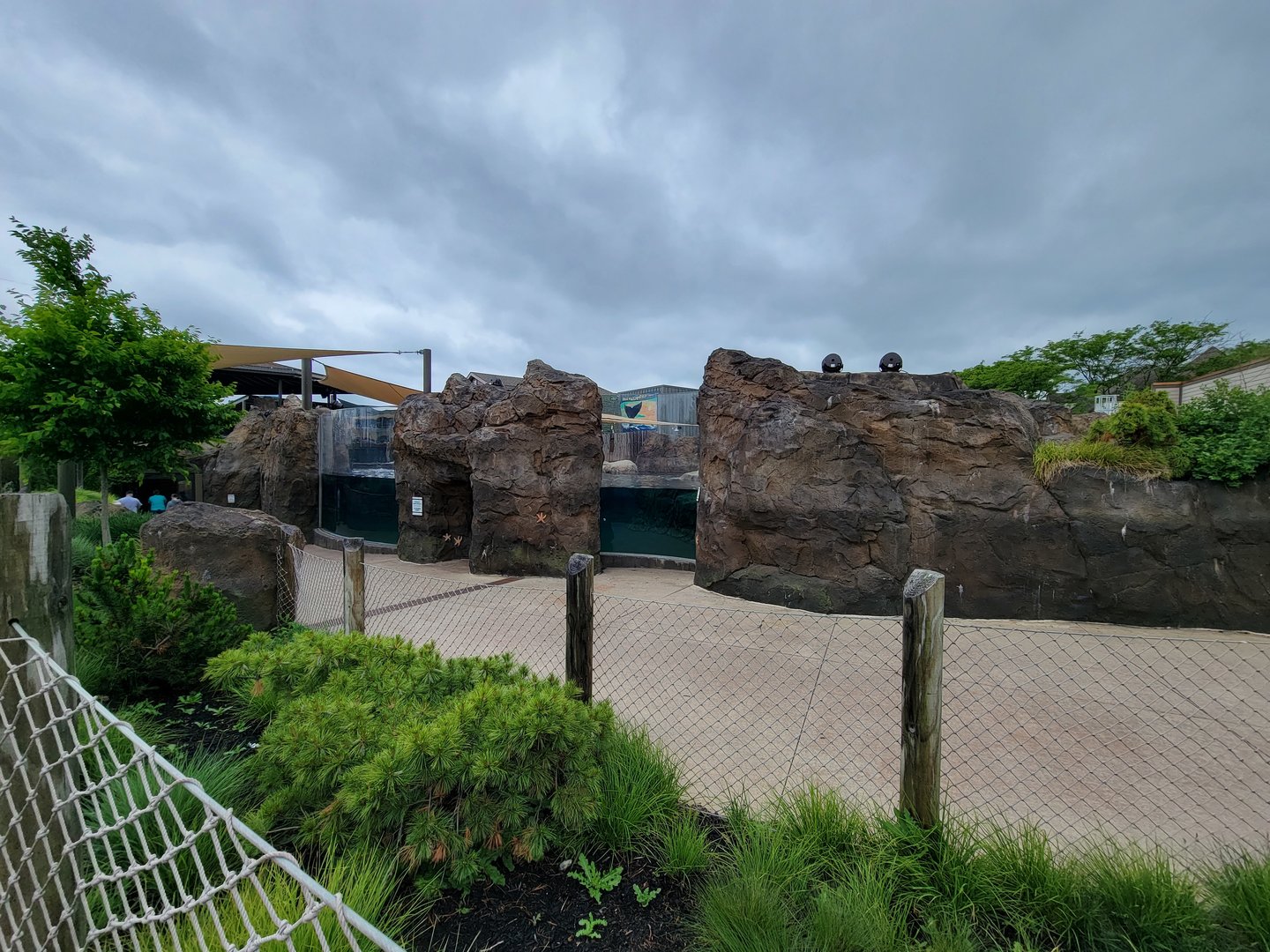 Columbus Zoo - Adventure Cove lower path