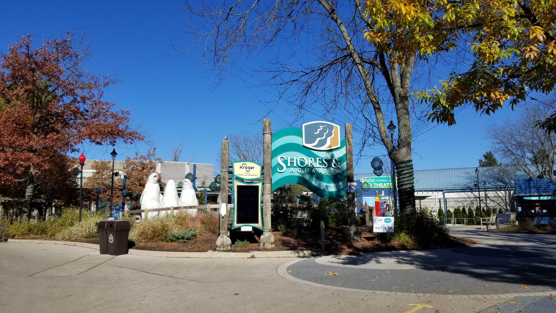 Columbus Zoo - Aquarium area