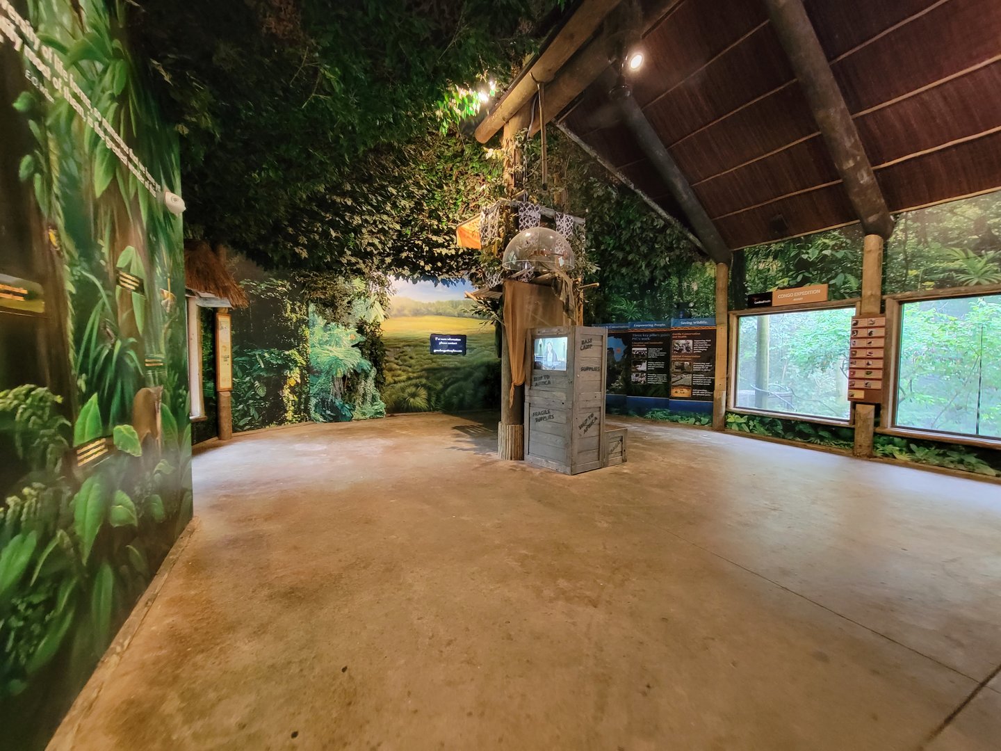 Columbus Zoo - Congo Expedition, Congo River Base Camp