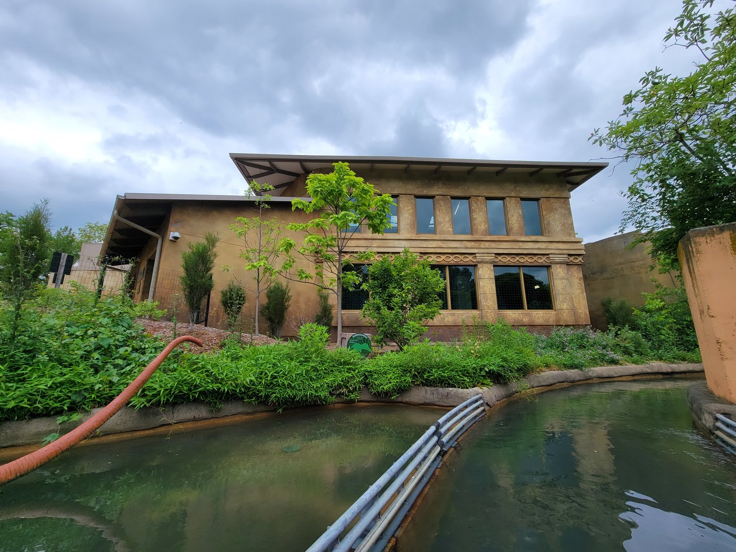 Columbus Zoo - Orangutan building from boat ride