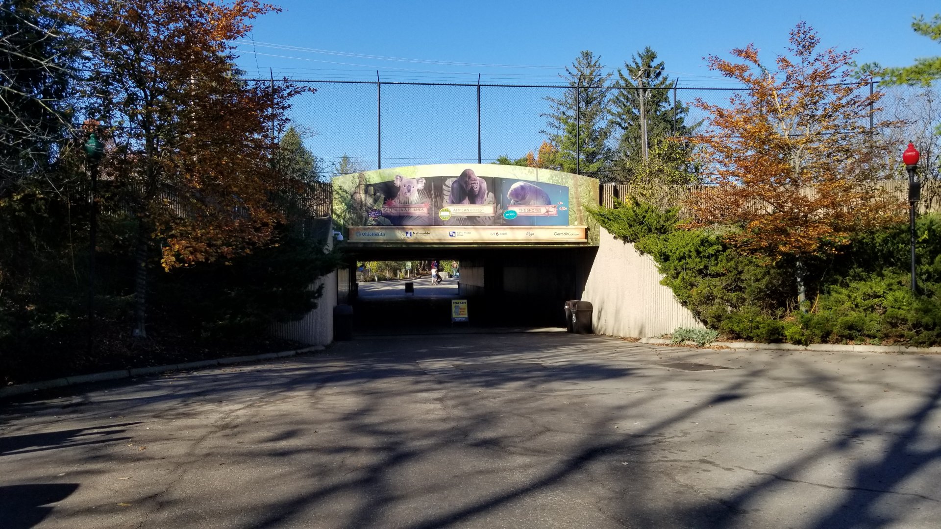Columbus Zoo - Tunnel under road