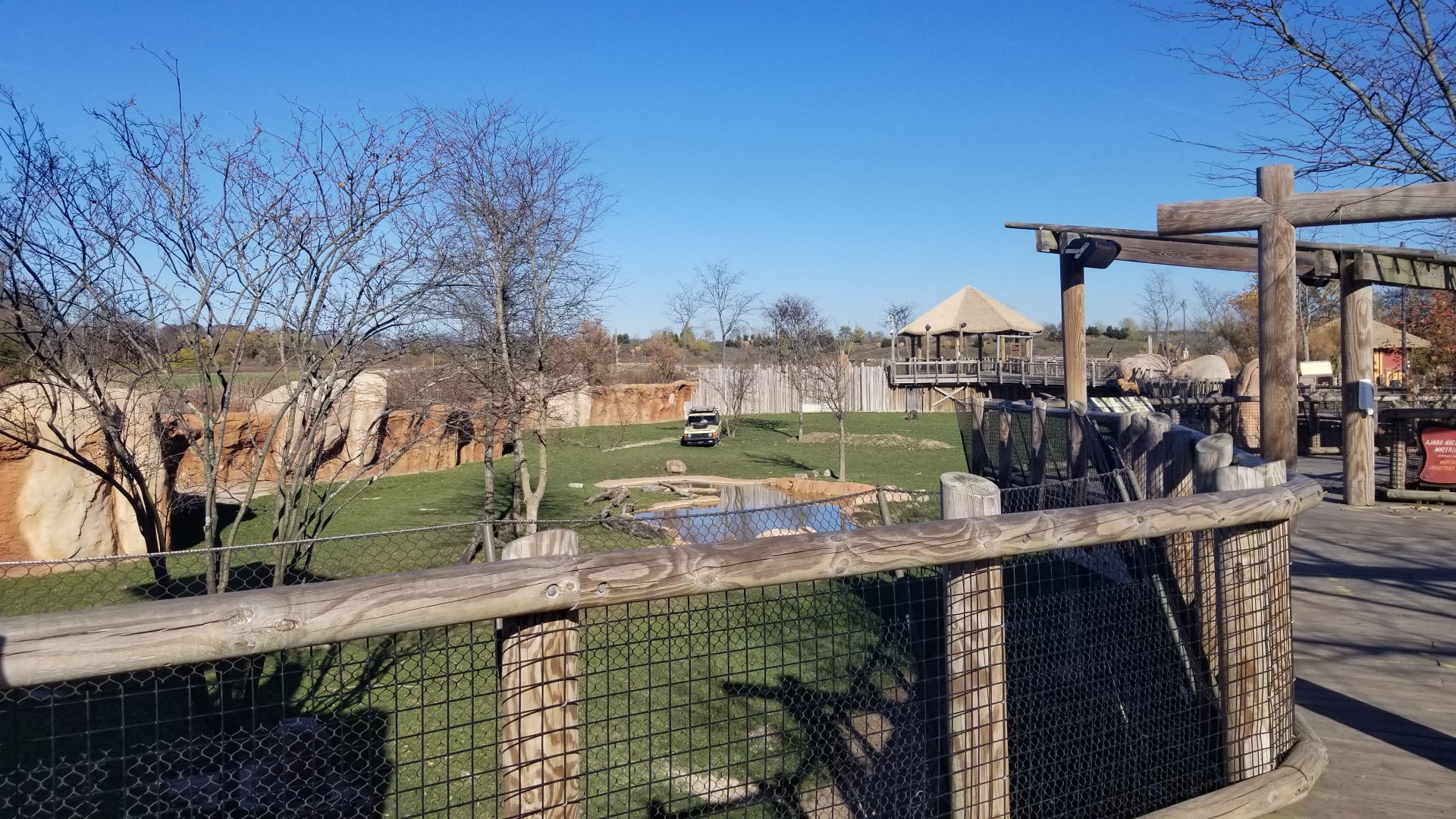 Columbus Zoo - Watering hole, closed off for the season (this is the only viewing spot)