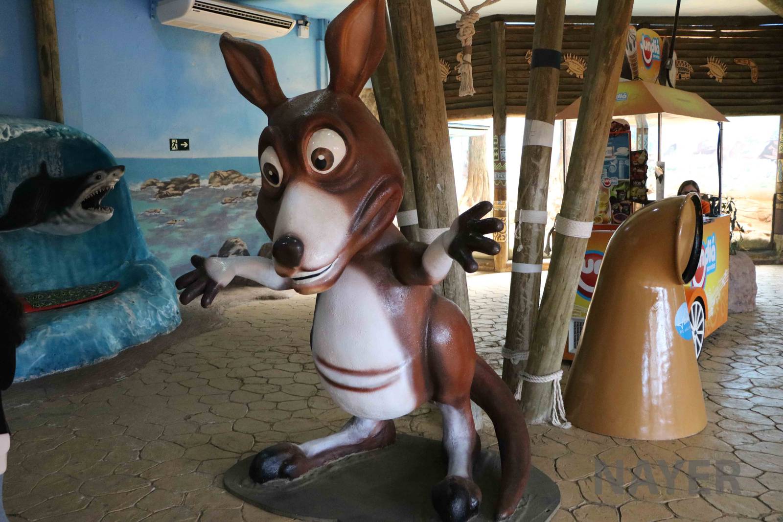 Commercial bits, April 2016