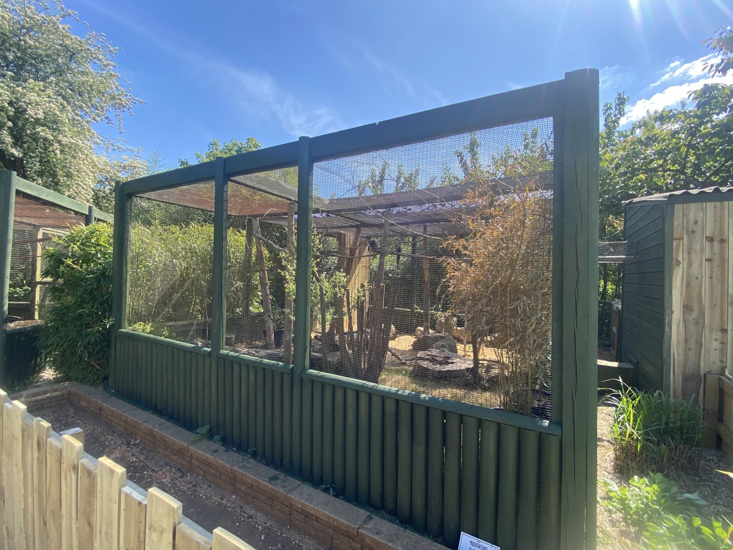 Common marmoset enclosure 090525