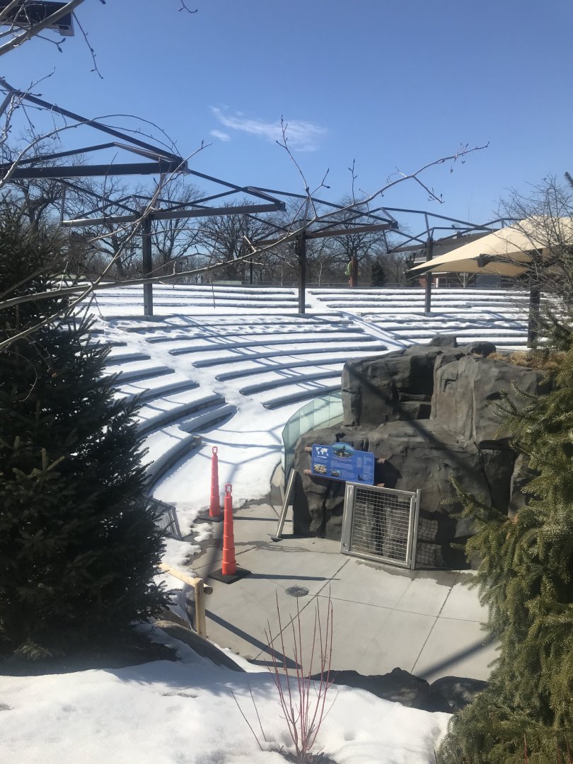 Como harbor- amphitheater