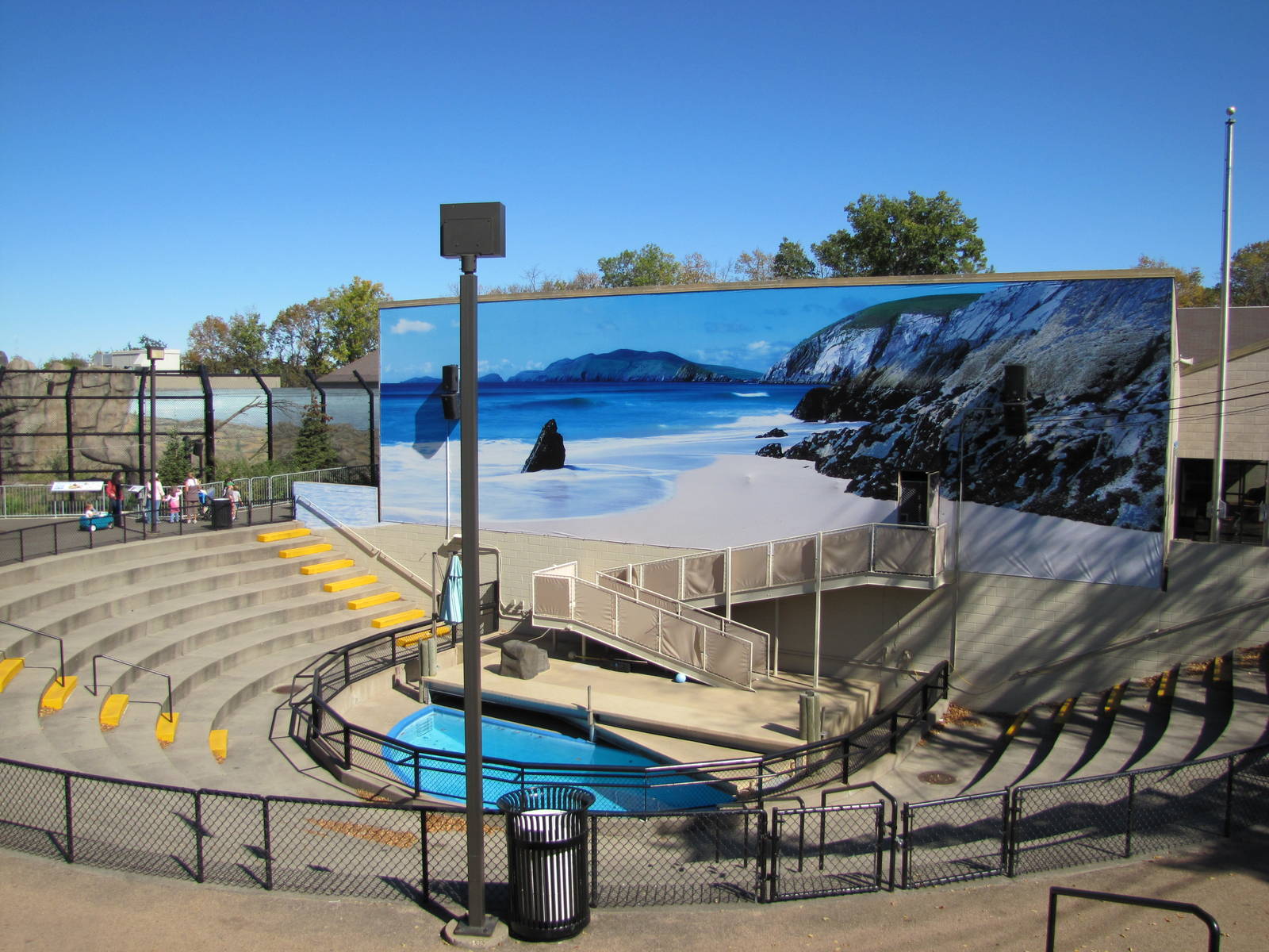 Como Zoo 2010 - Sea Lion Amphitheatre