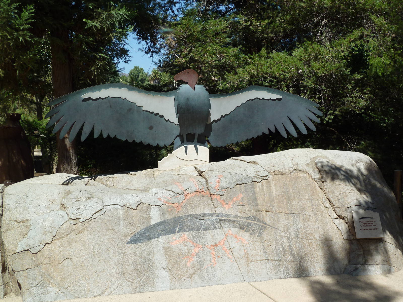Condor Ridge - Entrance Statue