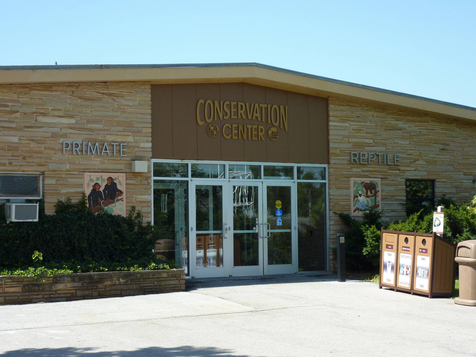 Conservation Centre - Primates, Birds, Reptiles, Amphibians + Fish