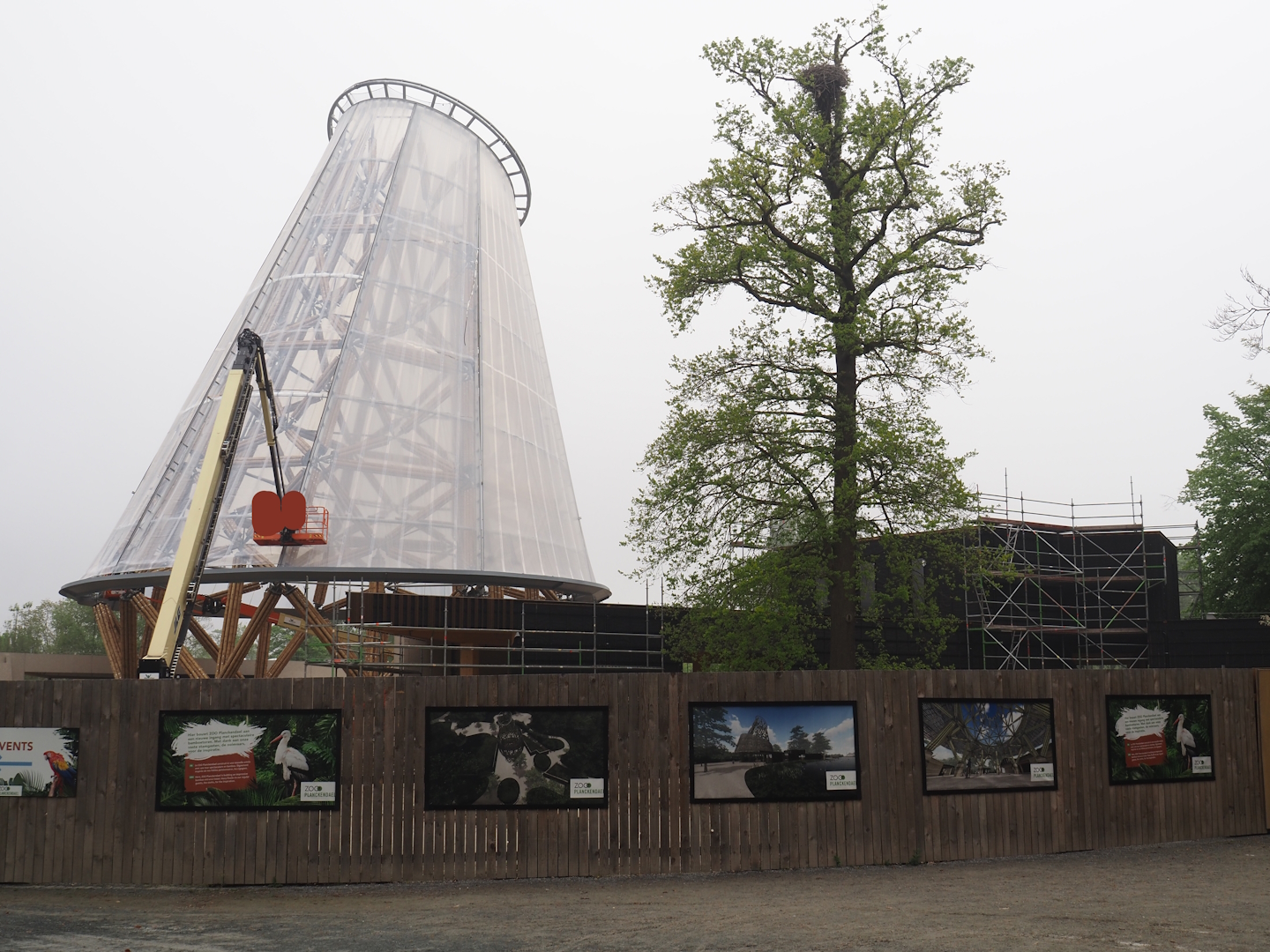 Construction of new entrance, 2025-04-26