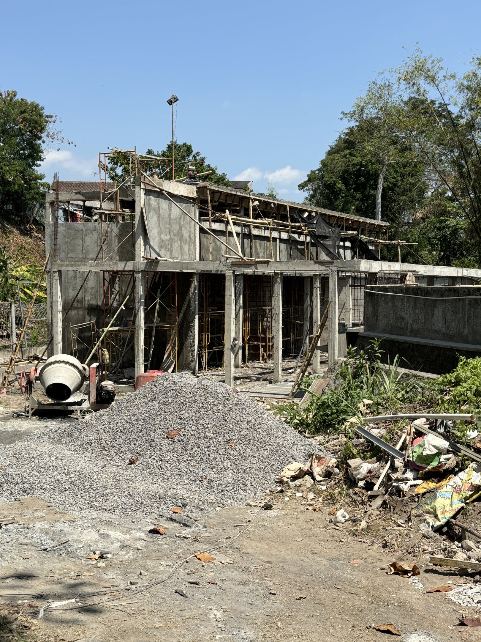 Construction Project - near chimps/orangs