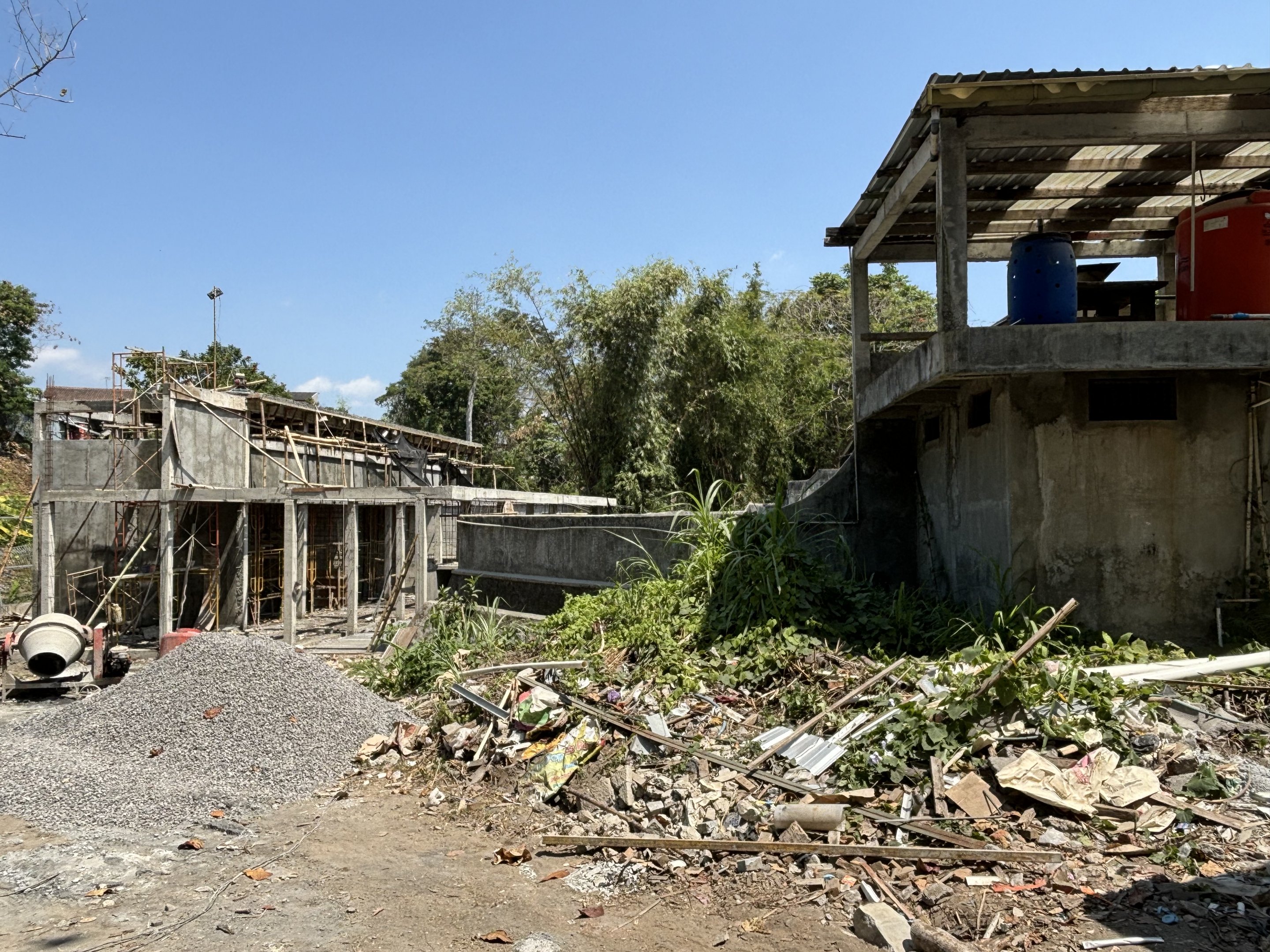 Construction Project - near chimps/orangs